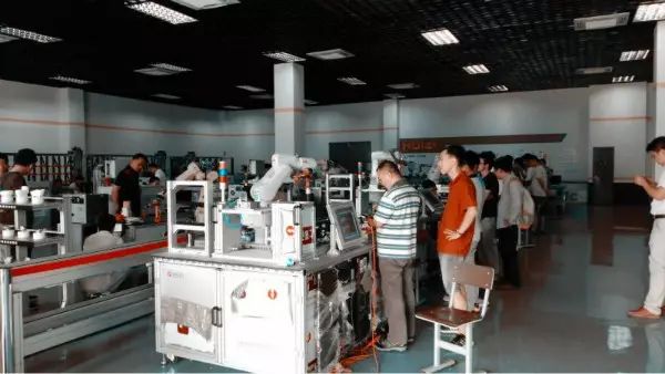 【会员企业简介】机器人换人 中国制造2025&mdash;&mdash;苏州文博机器人学院